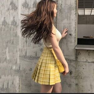 Sangtree yellow plaid pleated mini skirt with short lined